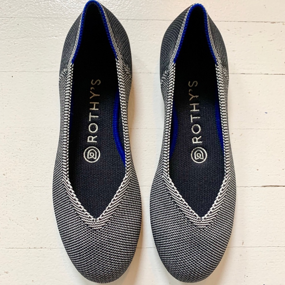 Rothy’s Round Toe Flat in Charcoal